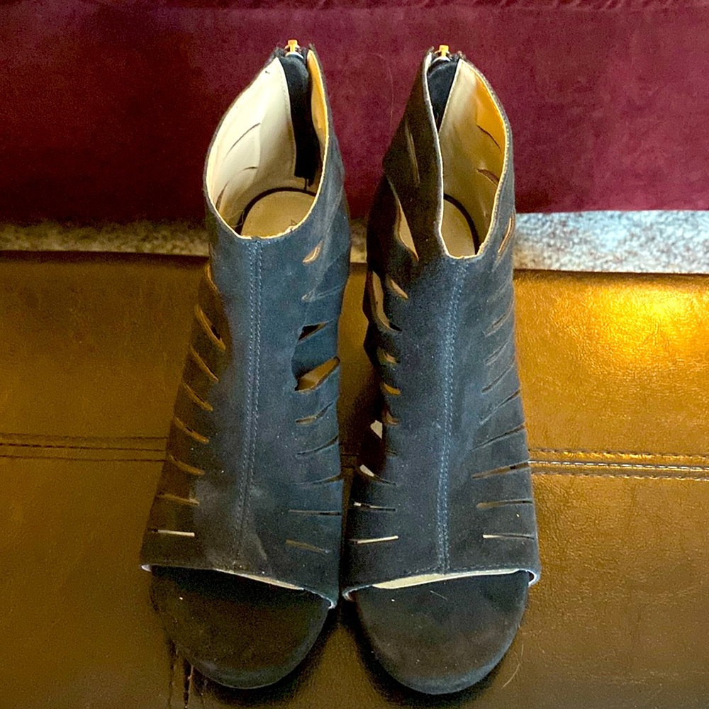 Adrienne Vittadini Heels